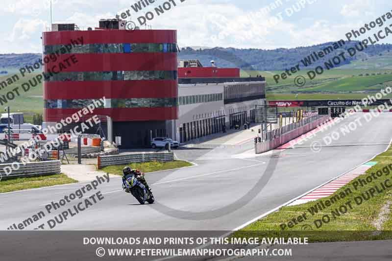 cadwell no limits trackday;cadwell park;cadwell park photographs;cadwell trackday photographs;enduro digital images;event digital images;eventdigitalimages;navarra;no limits trackdays;peter wileman photography;racing digital images;trackday digital images;trackday photos